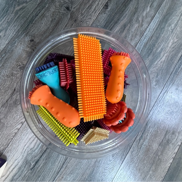 B Toys Colorful bristle Building Blocks Set for Kids - Picture 3 of 5